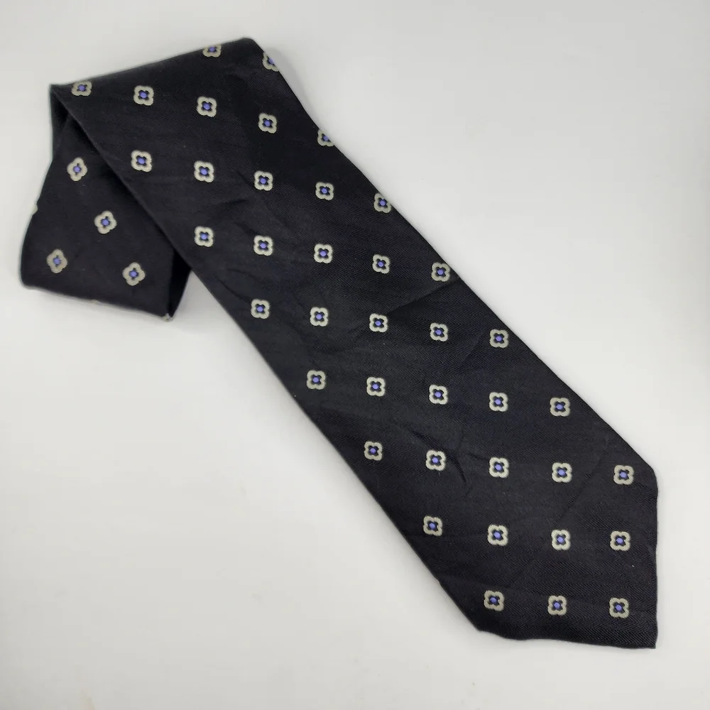 RALPH LAUREN Black Silk Tie.